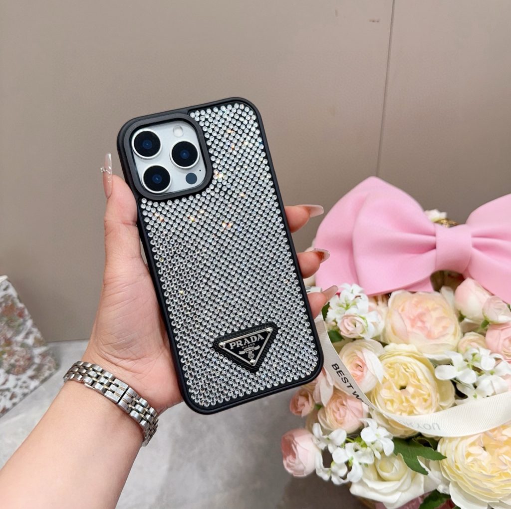 iPhoneケース✨プラダ ストーンスマホケース 2色入 メンズ レディース 🌟 - 画像 2