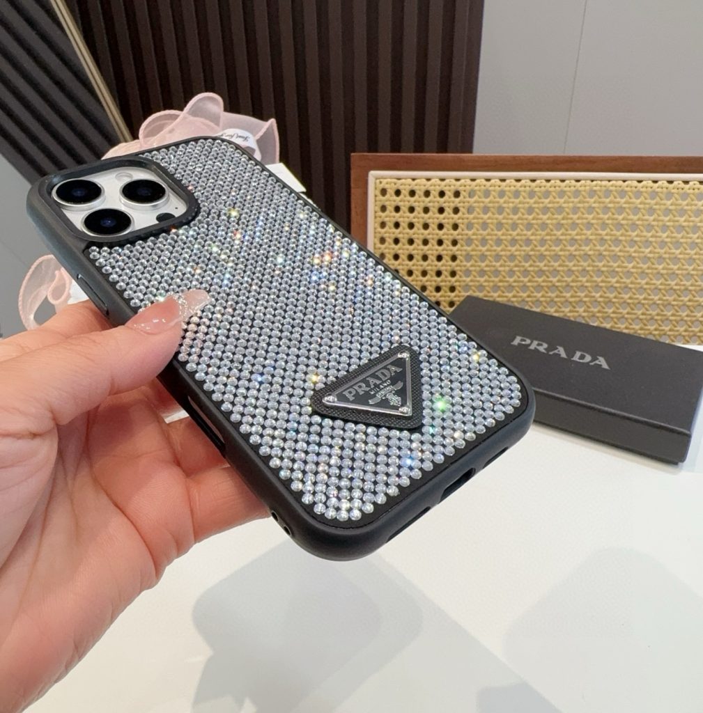 iPhoneケース✨プラダ ストーンスマホケース 2色入 メンズ レディース 🌟 - 画像 5