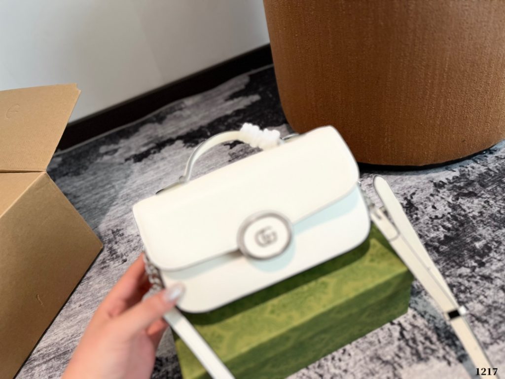 GUCCI ミニボストンバッグ 3色入 🌟 - 画像 2