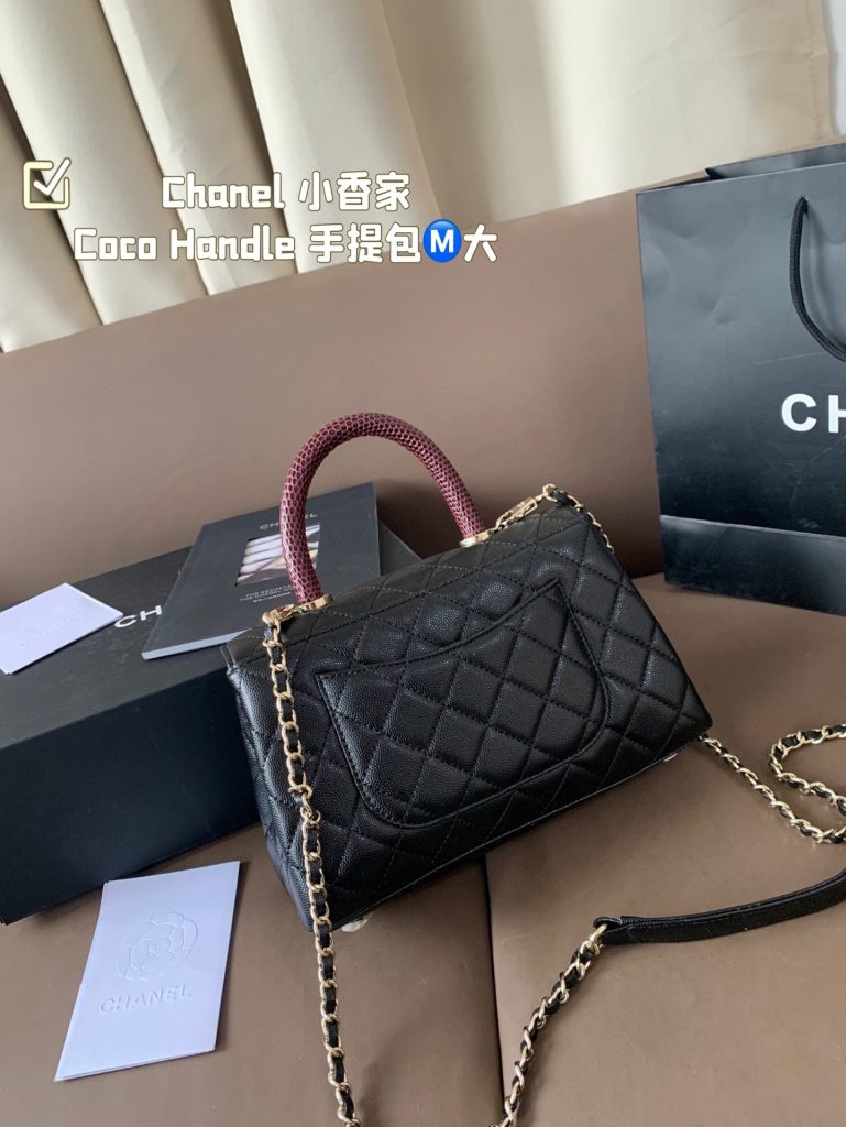 Chanel ココハンドル ミニボストンバッグ 黒 2色入 🖤 - 画像 4