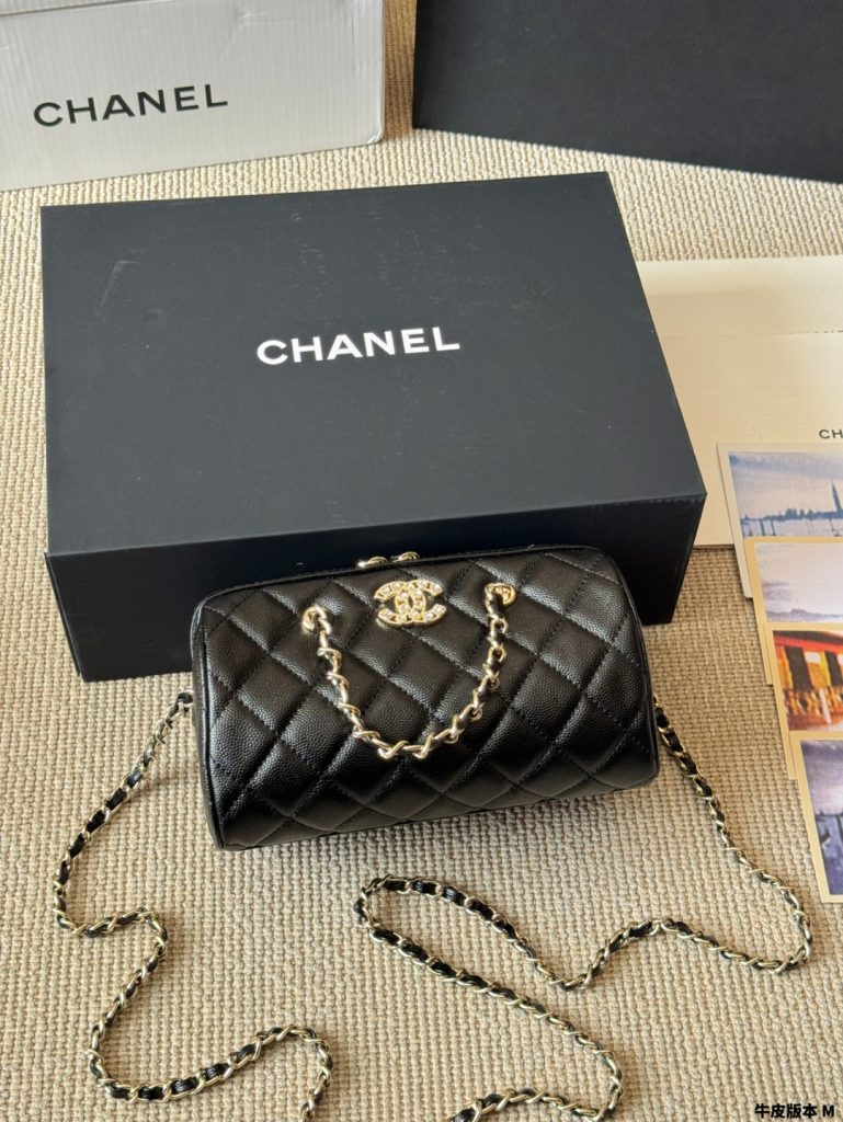 エレガントな CHANEL バッグ 黒 1色入 🖤 - 画像 3
