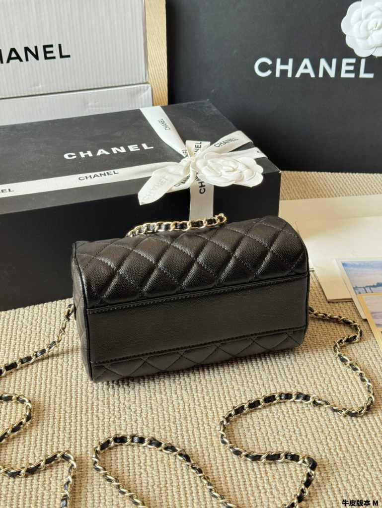 エレガントな CHANEL バッグ 黒 1色入 🖤 - 画像 8