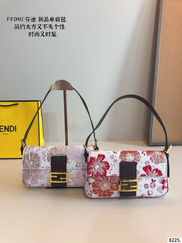 FENDI フェンディ 花柄 ミニ ショルダーバッグ 2色入 🌸 - 画像 3