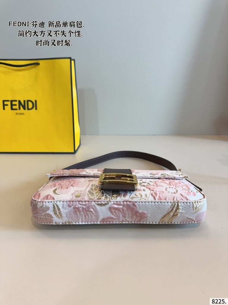 FENDI フェンディ 花柄 ミニ ショルダーバッグ 2色入 🌸 - 画像 7