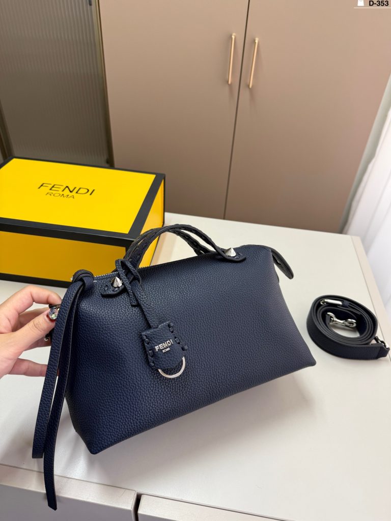 FENDI バッグ 3色入 3色のオシャレなレディースバッグ✨ - 画像 3