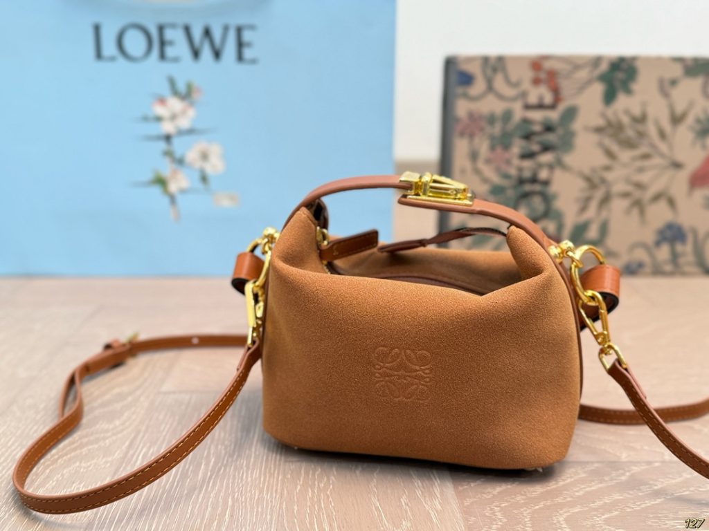 LOEWE バッグ ファブリック ラウンドトート 1色入 🍂 - 画像 5