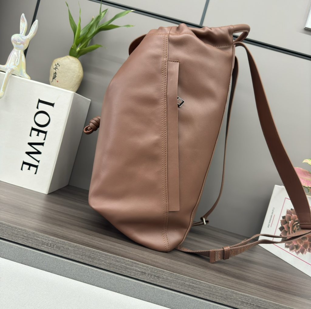 LOEWE バックパック ブラウン 1色入 🎒 - 画像 2