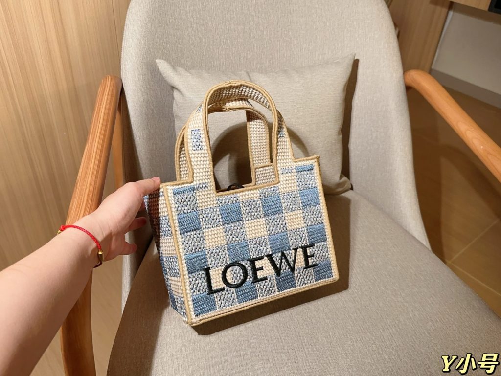 LOEWE チェック柄 ミニトート 2色入 🎉 - 画像 2