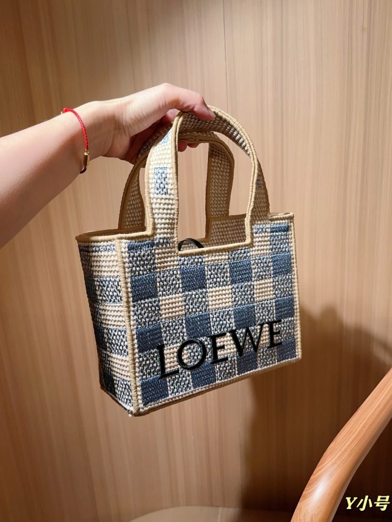 LOEWE チェック柄 ミニトート 2色入 🎉 - 画像 3