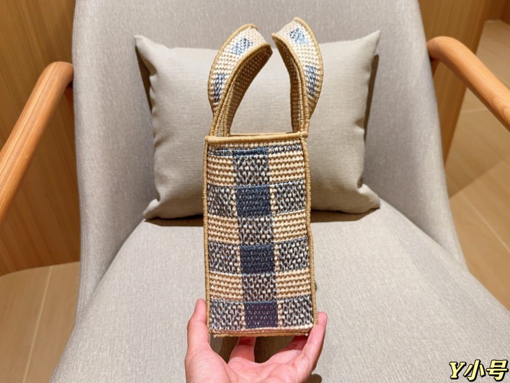 LOEWE チェック柄 ミニトート 2色入 🎉 - 画像 5