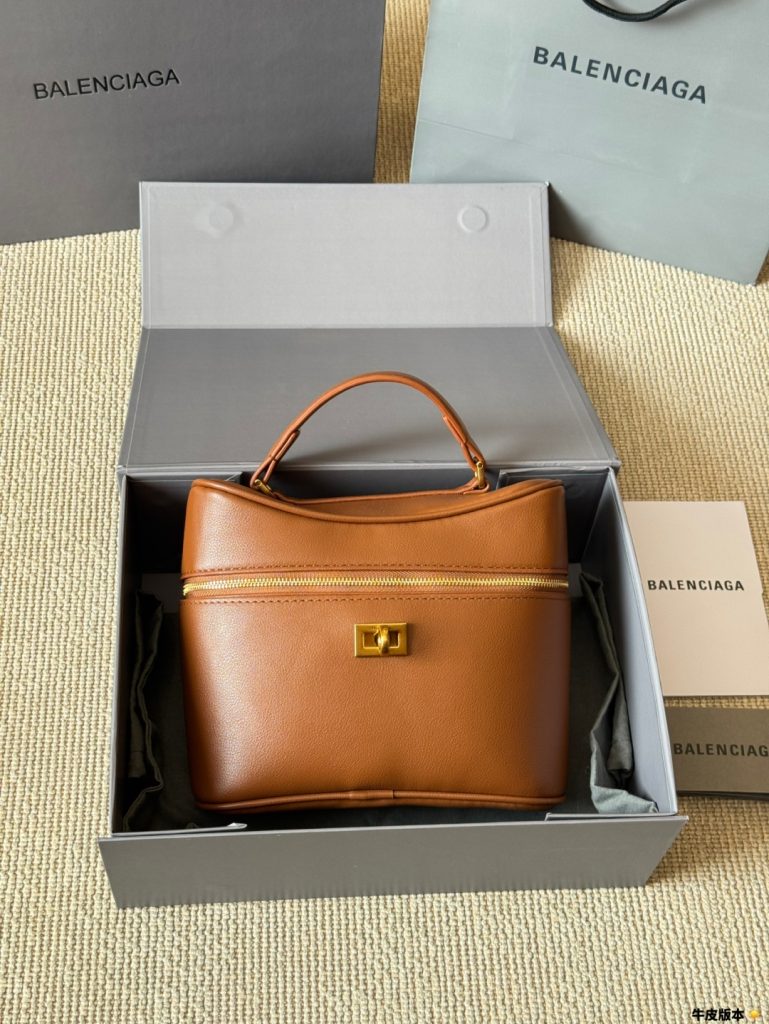BALENCIAGA バッグ 4色入 🎀 人気のミニボックスバッグ - 画像 4