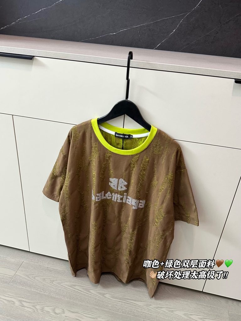 バレンシアガ メンズ ロゴTシャツ 2色入 🍀 - 画像 6
