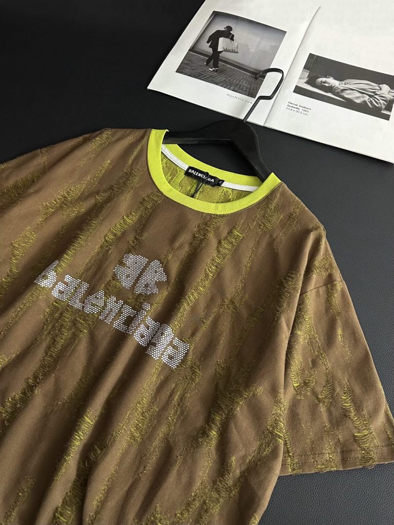 バレンシアガ メンズ ロゴTシャツ 2色入 🍀 - 画像 7