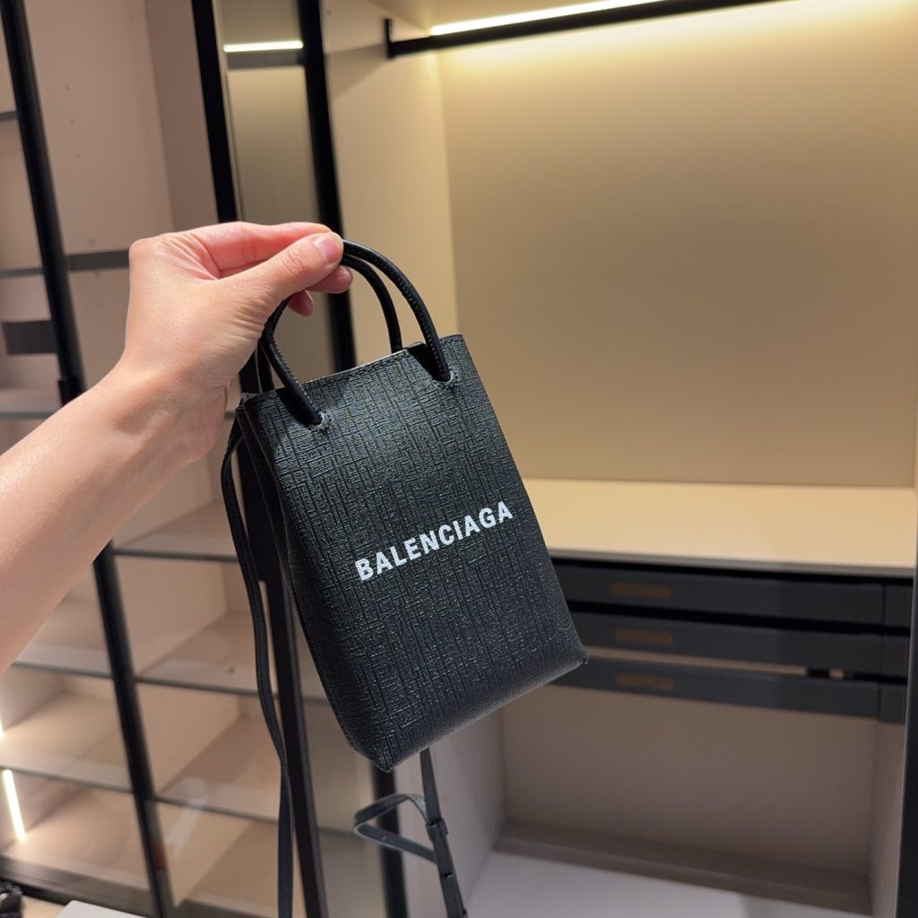 Balenciaga バッグ ミニトート ブラック 1色入 💼 - 画像 3