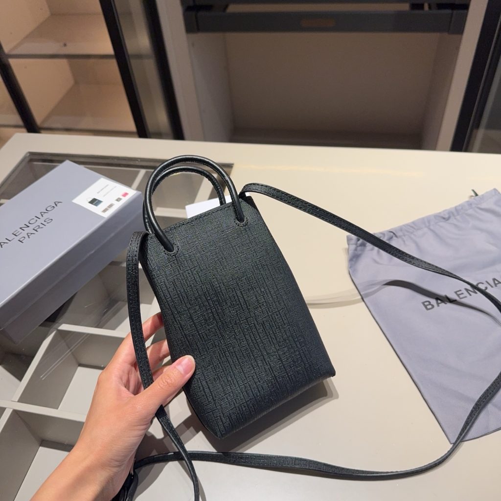 Balenciaga バッグ ミニトート ブラック 1色入 💼 - 画像 6