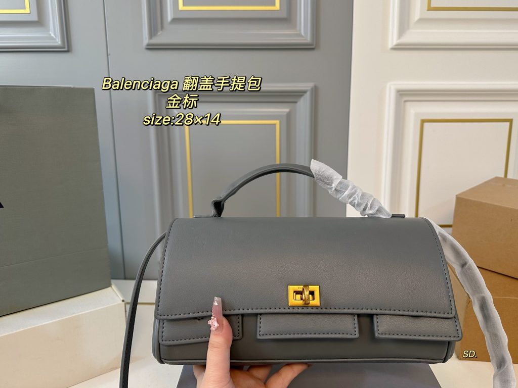 Balenciaga バッグ フラップ ハンドバッグ 28×14 グレー 🖤 - 画像 2