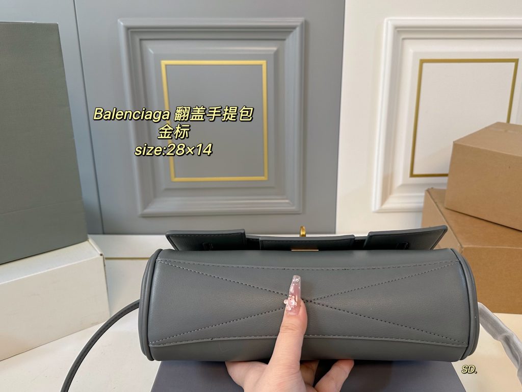 Balenciaga バッグ フラップ ハンドバッグ 28×14 グレー 🖤 - 画像 7