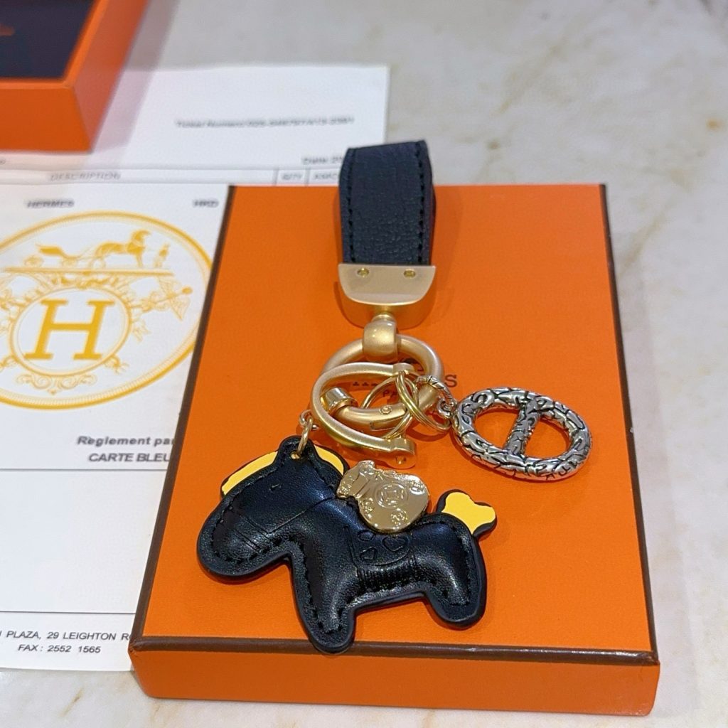 HERMES キーリング ローリングホース 2色入 🐎 - 画像 2