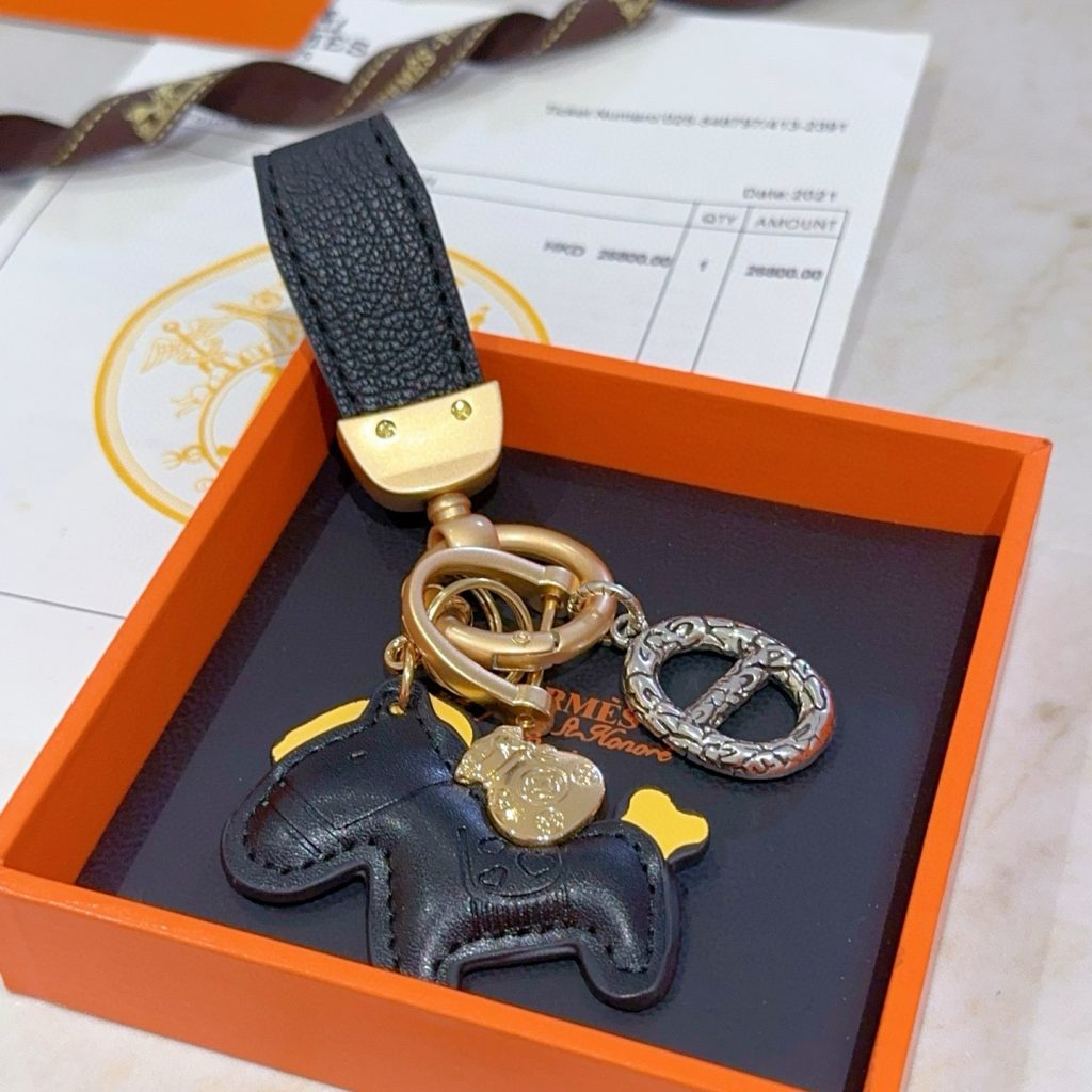 HERMES キーリング ローリングホース 2色入 🐎 - 画像 4