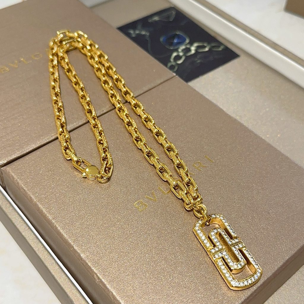 高級感のある BVLGARI ネックレス 1色入 💎 - 画像 2