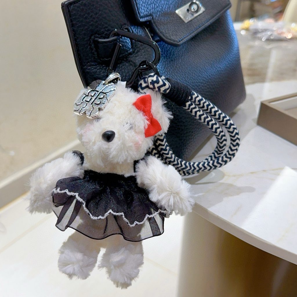 BALENCIAGA ベア ポーチ キーホルダー 2色入 🐻 - 画像 3
