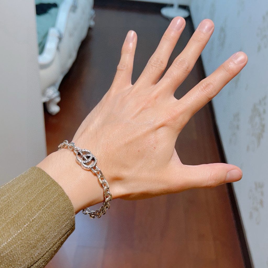 GUCCI ブレスレット シルバー 2色入 💎 - 画像 3