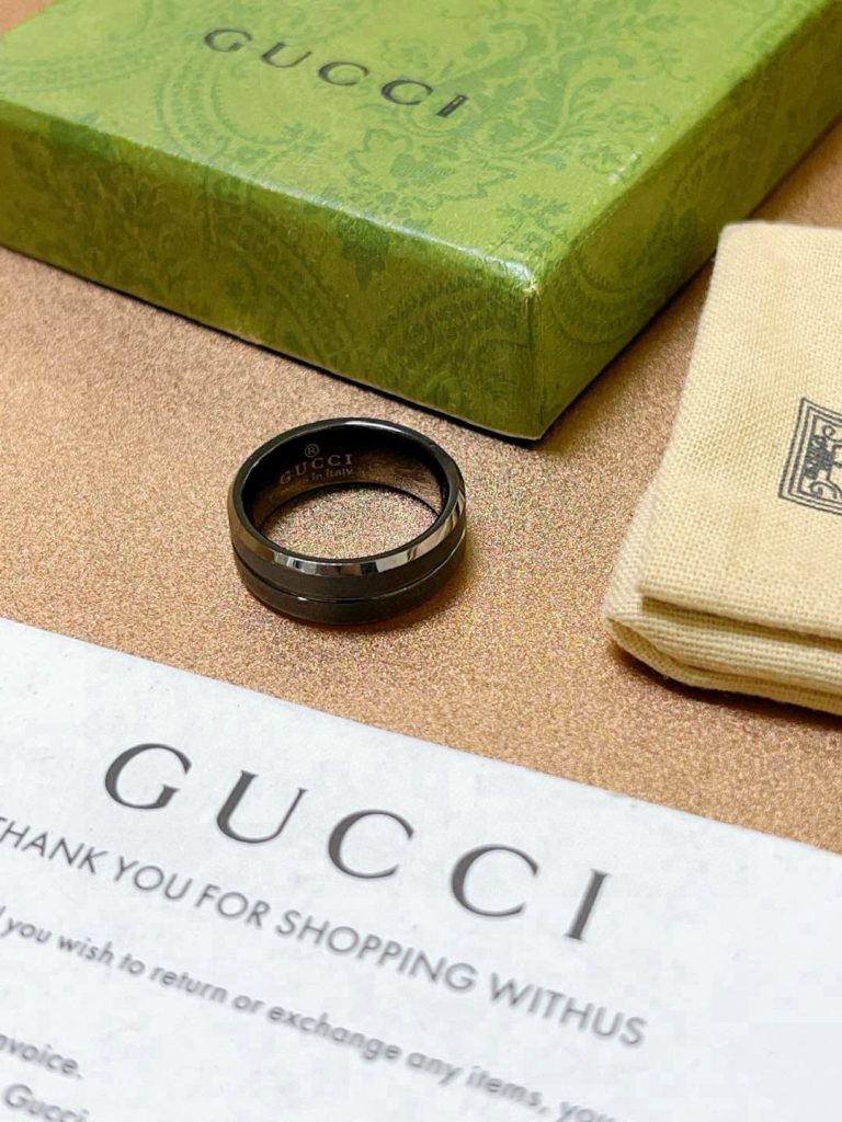 GUCCI リング メンズ 2色入 シルバー ブラック 42字入 - 画像 5