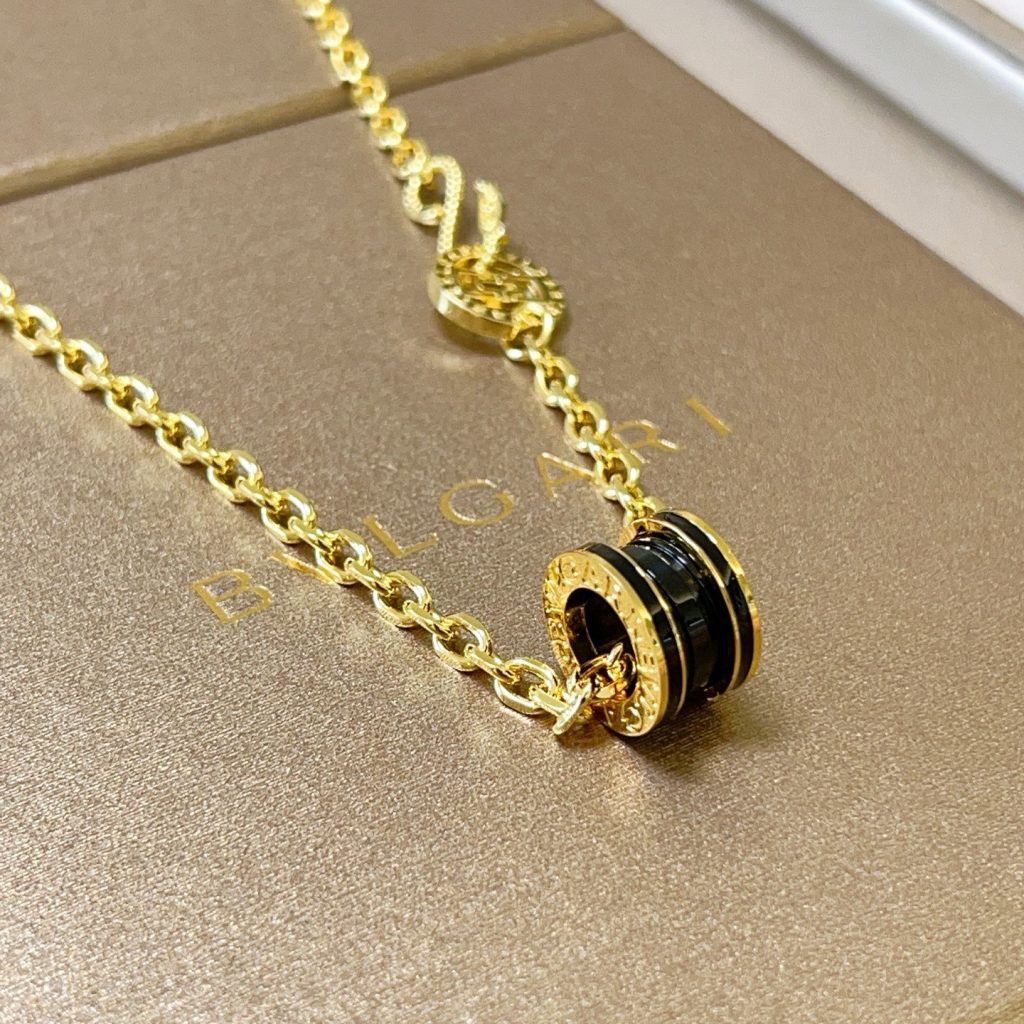 BVLGARI ネックレス ブラック 1色入 💎 - 画像 4