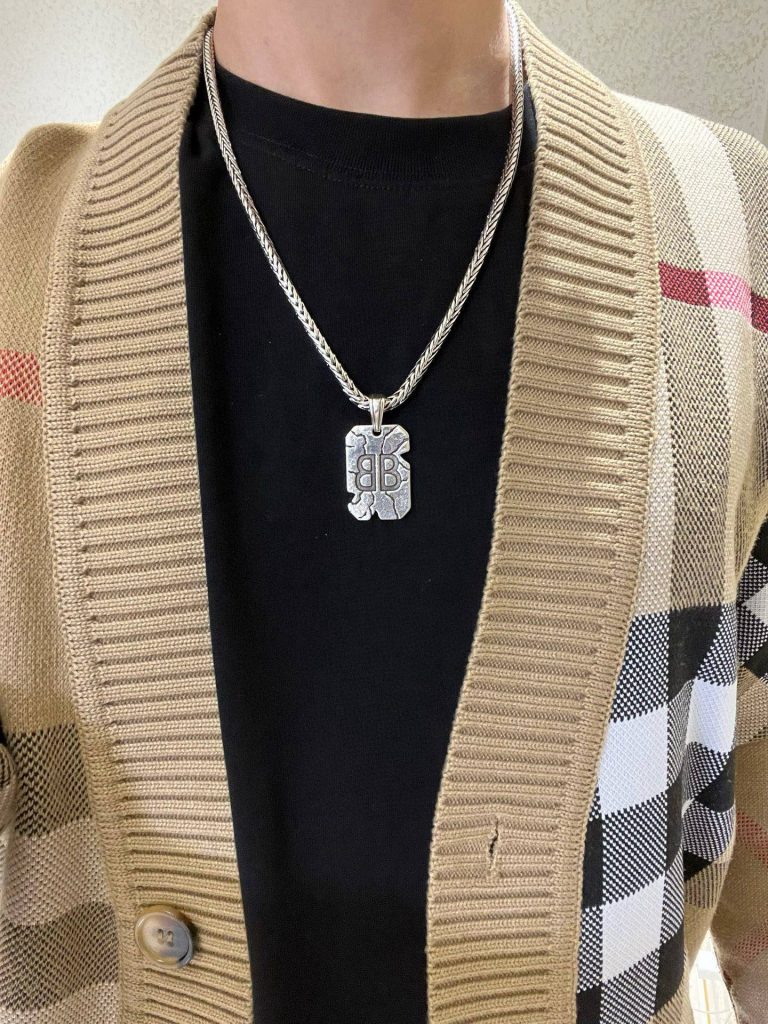 BALENCIAGA ネックレス 銀色 1色入 💎 - 画像 3