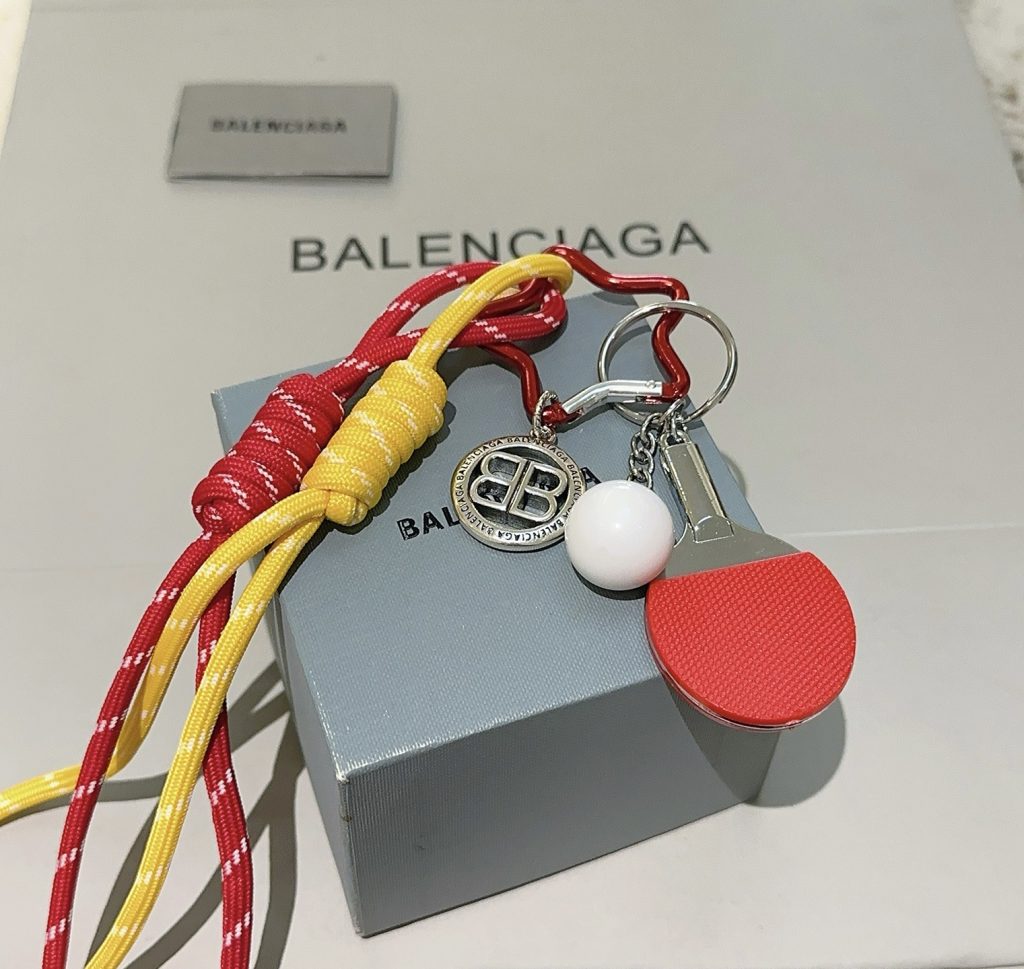 BALENCIAGA キーチェーン テニスラケット ピンロッド 2色入 🎾 - 画像 3