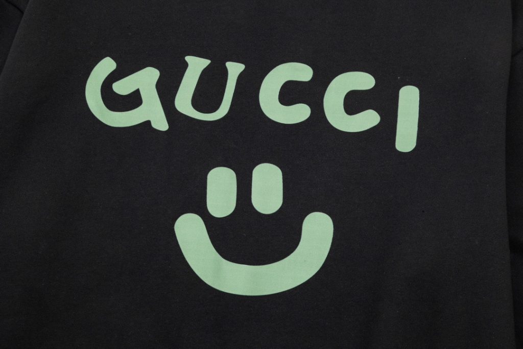 GUCCI スウェットシャツ 2色入 ロゴ パイル地 保温性あり - 画像 6