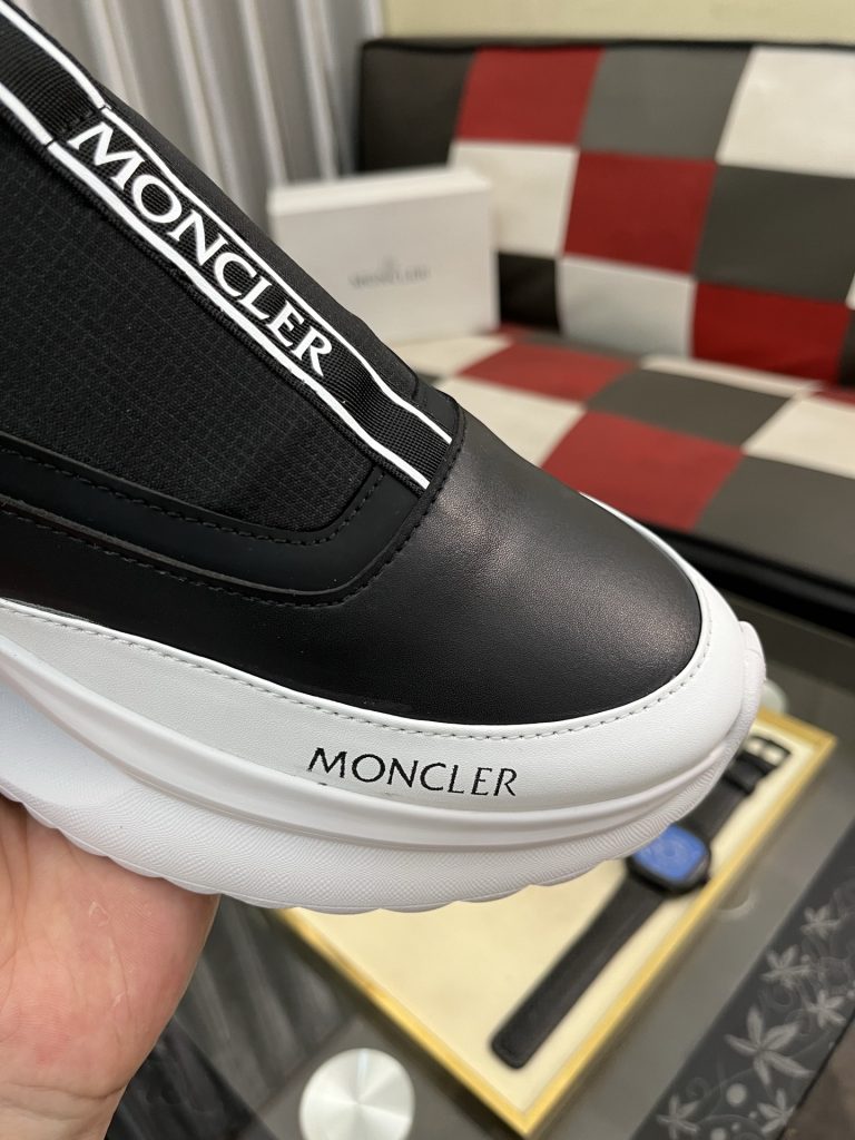 モンクレール メンズスニーカー ブラック ホワイト スリップオン 2色 デザイン性高い 时尚シューズ 🖤👟 - 画像 6