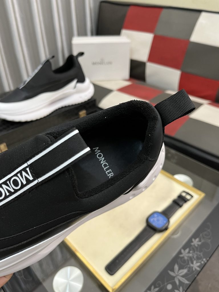 モンクレール メンズスニーカー ブラック ホワイト スリップオン 2色 デザイン性高い 时尚シューズ 🖤👟 - 画像 7