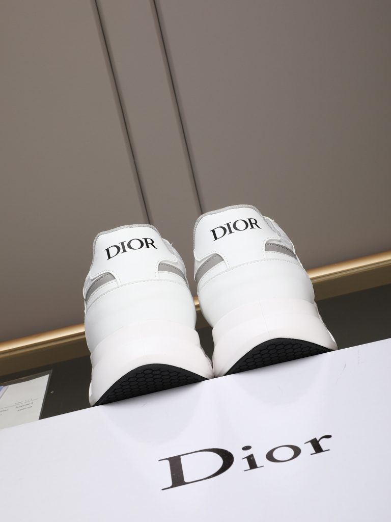 Dior メンズ スニーカー ホワイト グレー バンプソール 4色入 🥾 - 画像 5