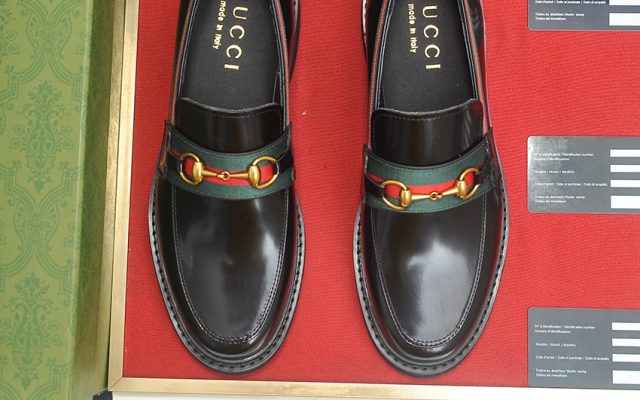 Gucciの靴を予算内で探す前に見るブラックのポイント