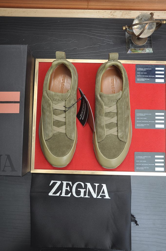 ZEGNA メンズ トレッキングシューズ ライトグリーン ローカット 防水 靴 1足 62字 - 画像 2