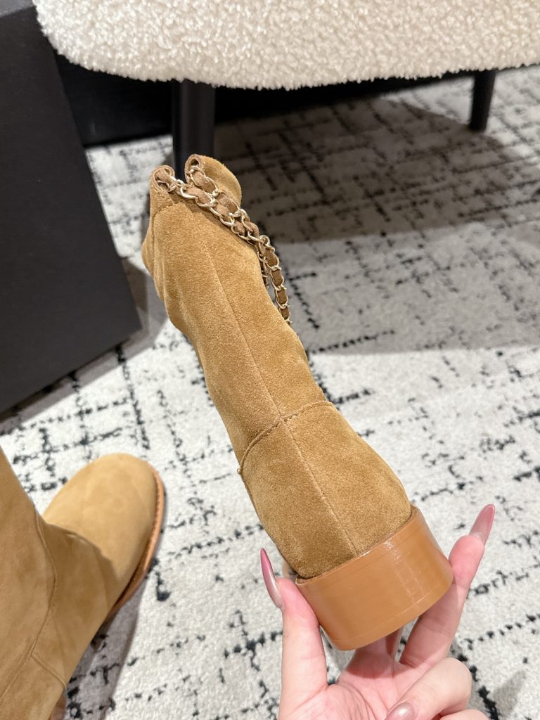 CHANEL レディースショートブーツ サイドチェーン ベージュ 1色入 - 画像 7