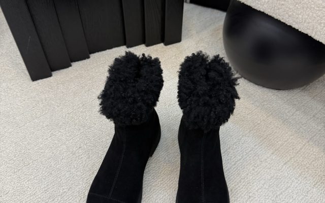 シャネル レディース ブーツ 黒 ファー付き 4色 デザイン シンプル 保温性抜群 ০০২৫৯ 🧢