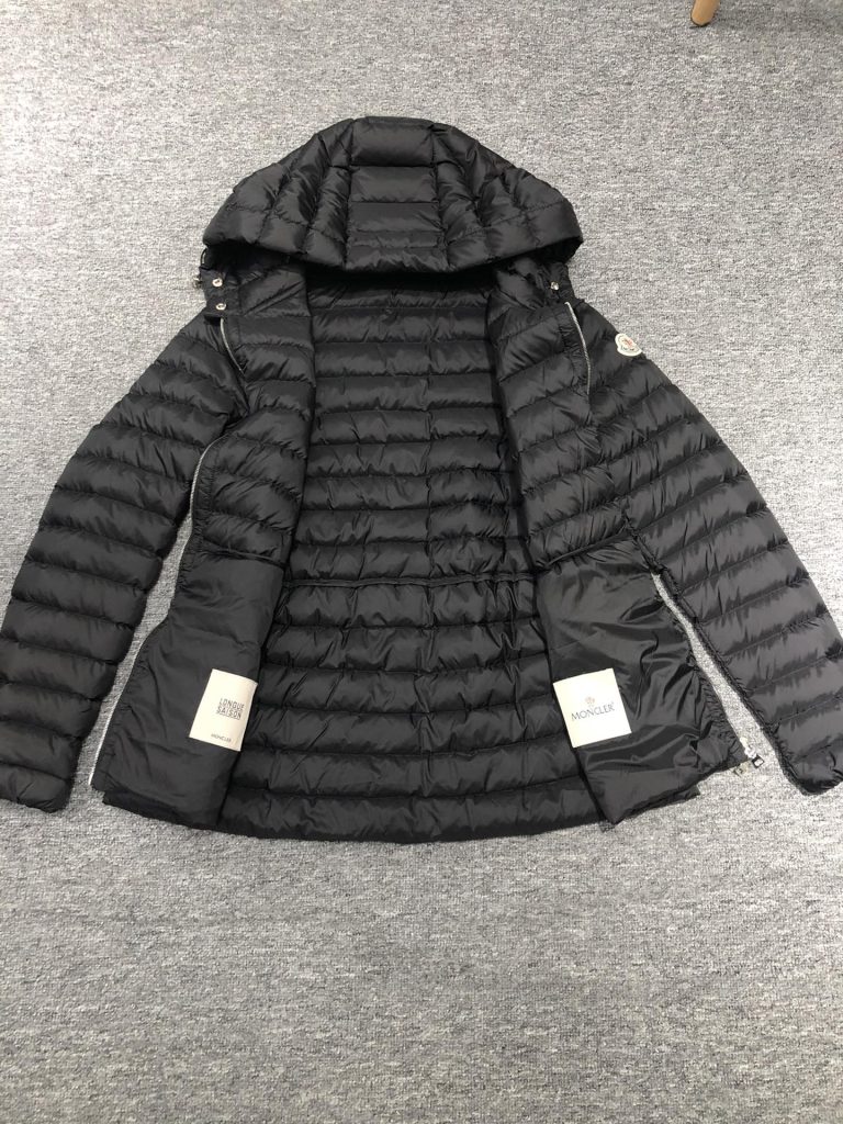 秋冬限定　モンクレールダウンジャケット　軽量　2色　MONCLER　RAIE 　フーデッド ダウンジャケット - 画像 5