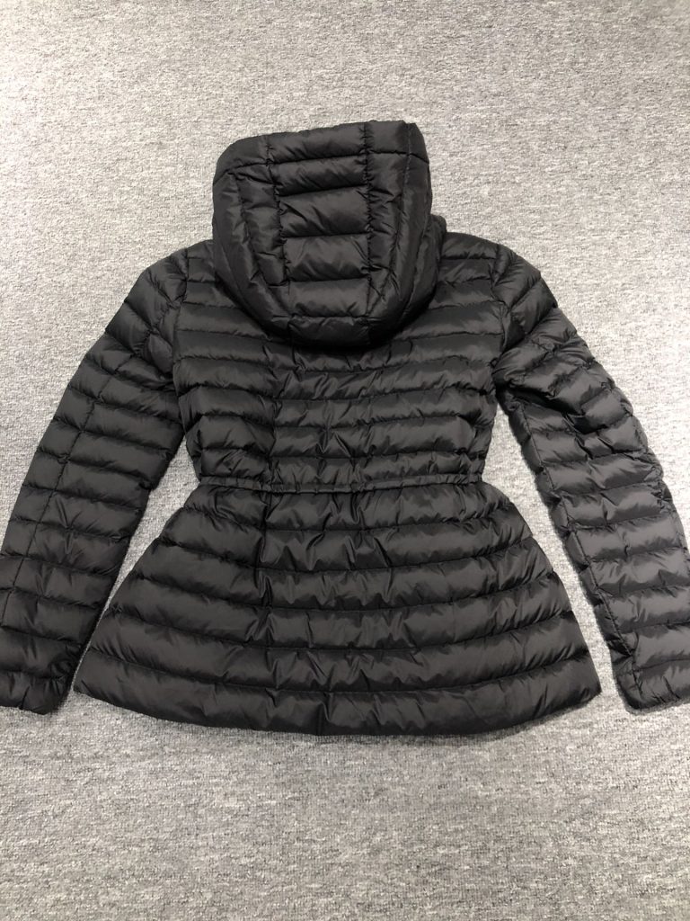 秋冬限定　モンクレールダウンジャケット　軽量　2色　MONCLER　RAIE 　フーデッド ダウンジャケット - 画像 4