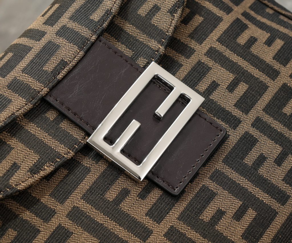 FENDI　フェンディ　マンマバケット　ズッカ柄　ワンショルダーバッグ　茶　レディースバッグ - 画像 3