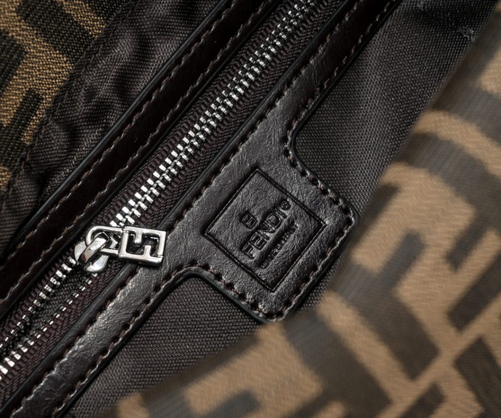 FENDI　フェンディ　マンマバケット　ズッカ柄　ワンショルダーバッグ　茶　レディースバッグ - 画像 6