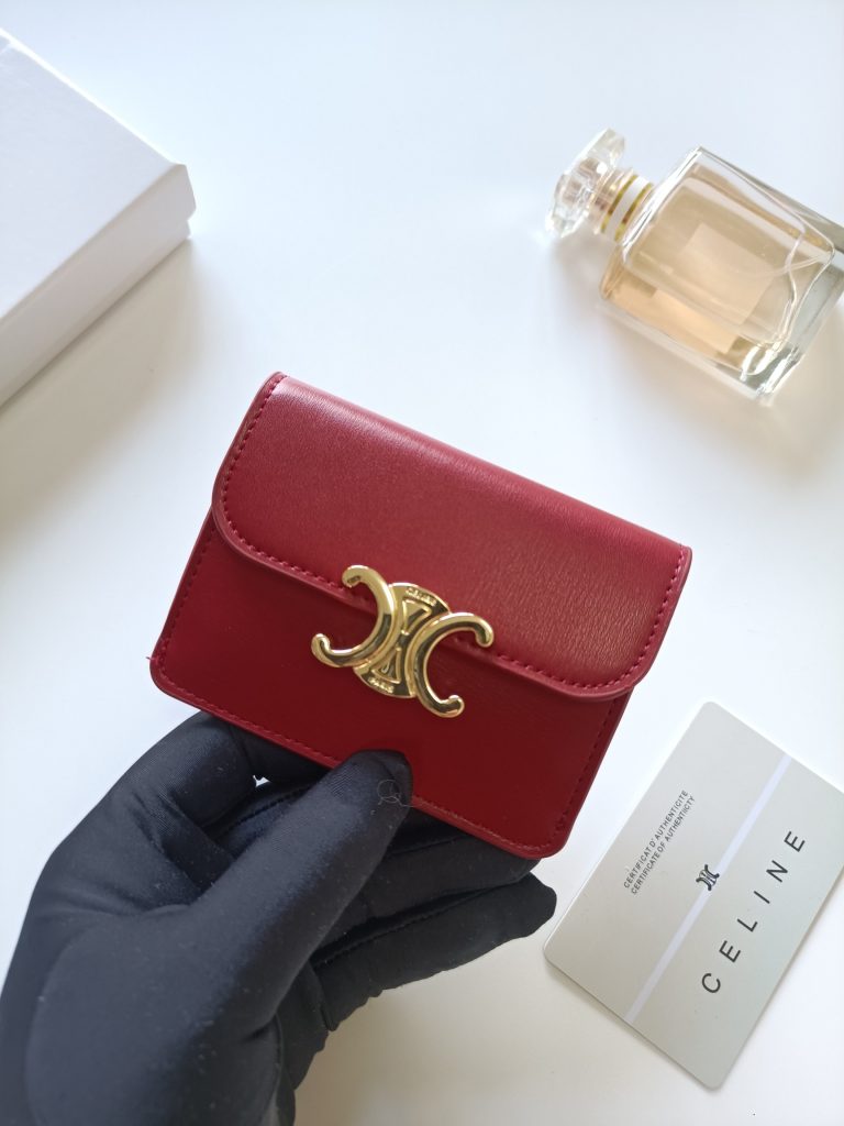 CELINE セリーヌ 赤 レッド カードケース ウォレット 財布 1枚入 2024新作 - 画像 4