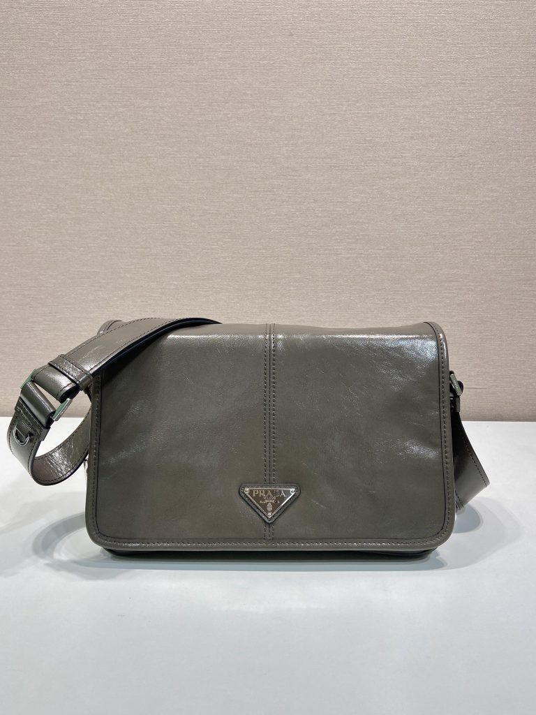 PRADA メンズ ミニショルダーバッグ レザー グレー 42サイズ - 画像 3