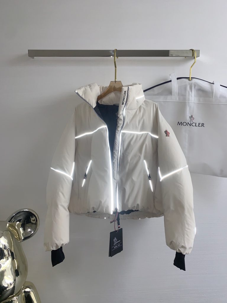 MONCLER 135 ダウンジャケット 反射素材 ブラック ホワイト - 画像 2