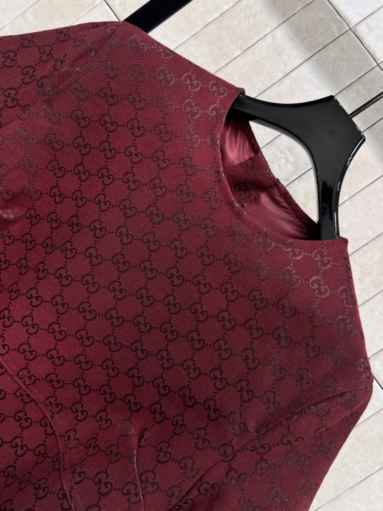 GUCCI 330 グラフィティ グラフィティ柄 レディース ドレス レッド 一色四 25早秋新作 - 画像 2