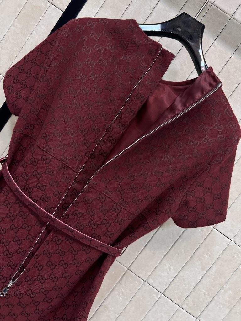 GUCCI 330 グラフィティ グラフィティ柄 レディース ドレス レッド 一色四 25早秋新作 - 画像 8