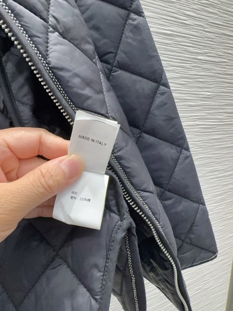 Brunello Cucinelli 370 2025FW クワッドローブ ブラック 100%綿 | メンズ フード付き クワッドステッチ ロゴパッチ ジップアップ - 画像 7