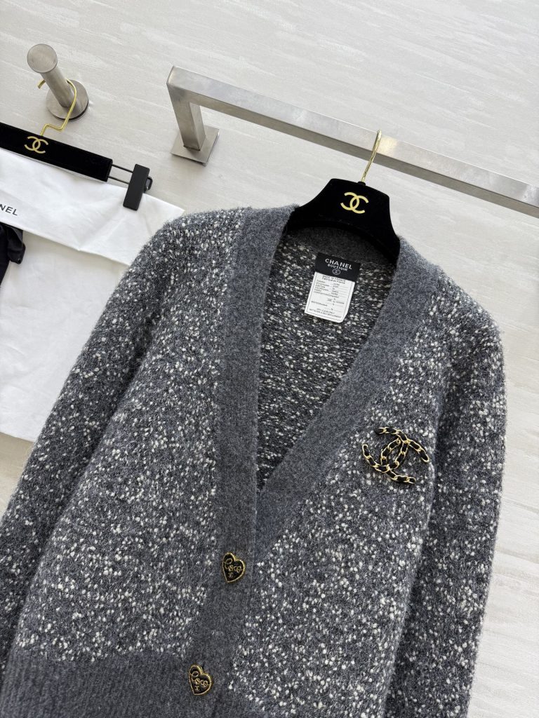 CHANEL | 450 Chane2 秋冬新作 ボンパードニット グレー 100%カシミア - 画像 6