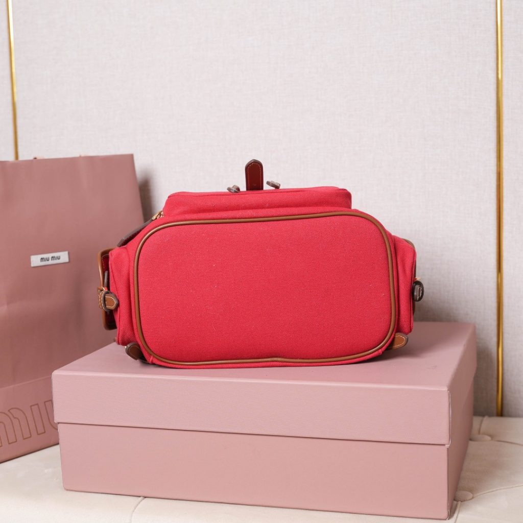 Miu Miu リュックサック | 軽量|赤|キャンバス・レザー - 画像 3